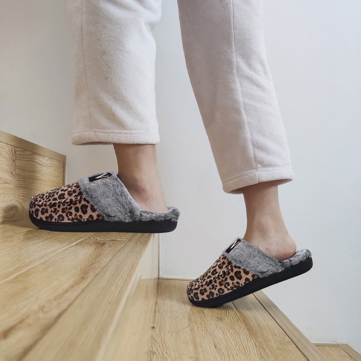 Women'S Comfy Fuzzy House Slipper Scuff Memory Foam Slip on Warm Moccasin Style Indoor Outdoor