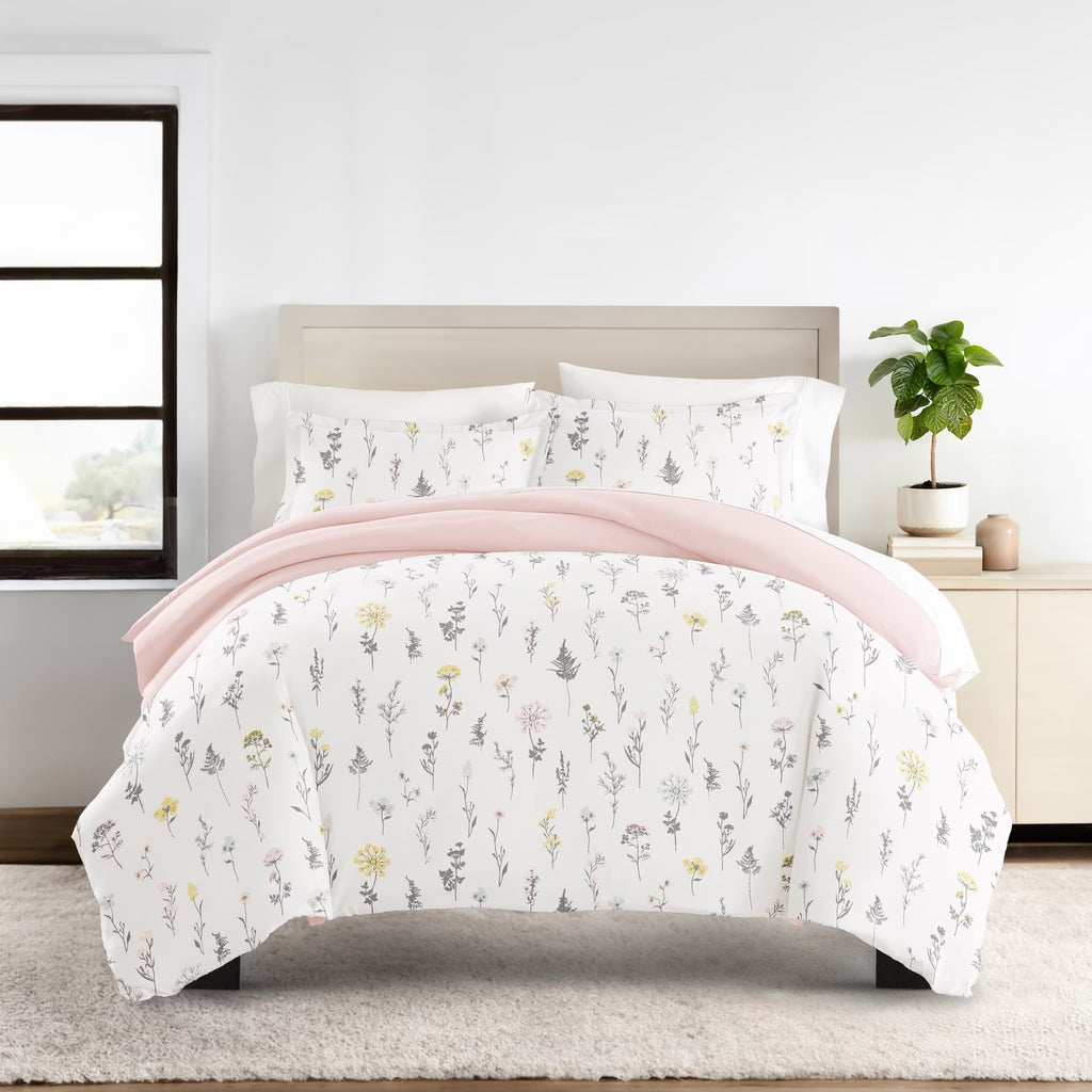Duvet Cover Set - Ultra Soft & Breathable - Pink Farmhouse Wildflower for Queen Size Bedding by