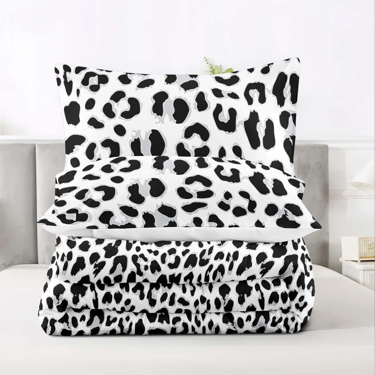 Leopard Print Comforter Set - Queen Size, Cheetah Print Sheets, Animal Theme Decor for Boys & Girls
