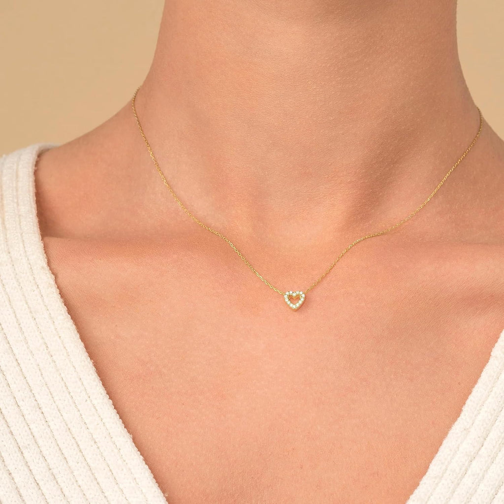 Heart Necklace for Women Girls, Gifts for Mom Grandma Wife Sister Daughter