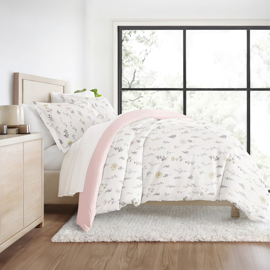 Duvet Cover Set - Ultra Soft & Breathable - Pink Farmhouse Wildflower for Queen Size Bedding by