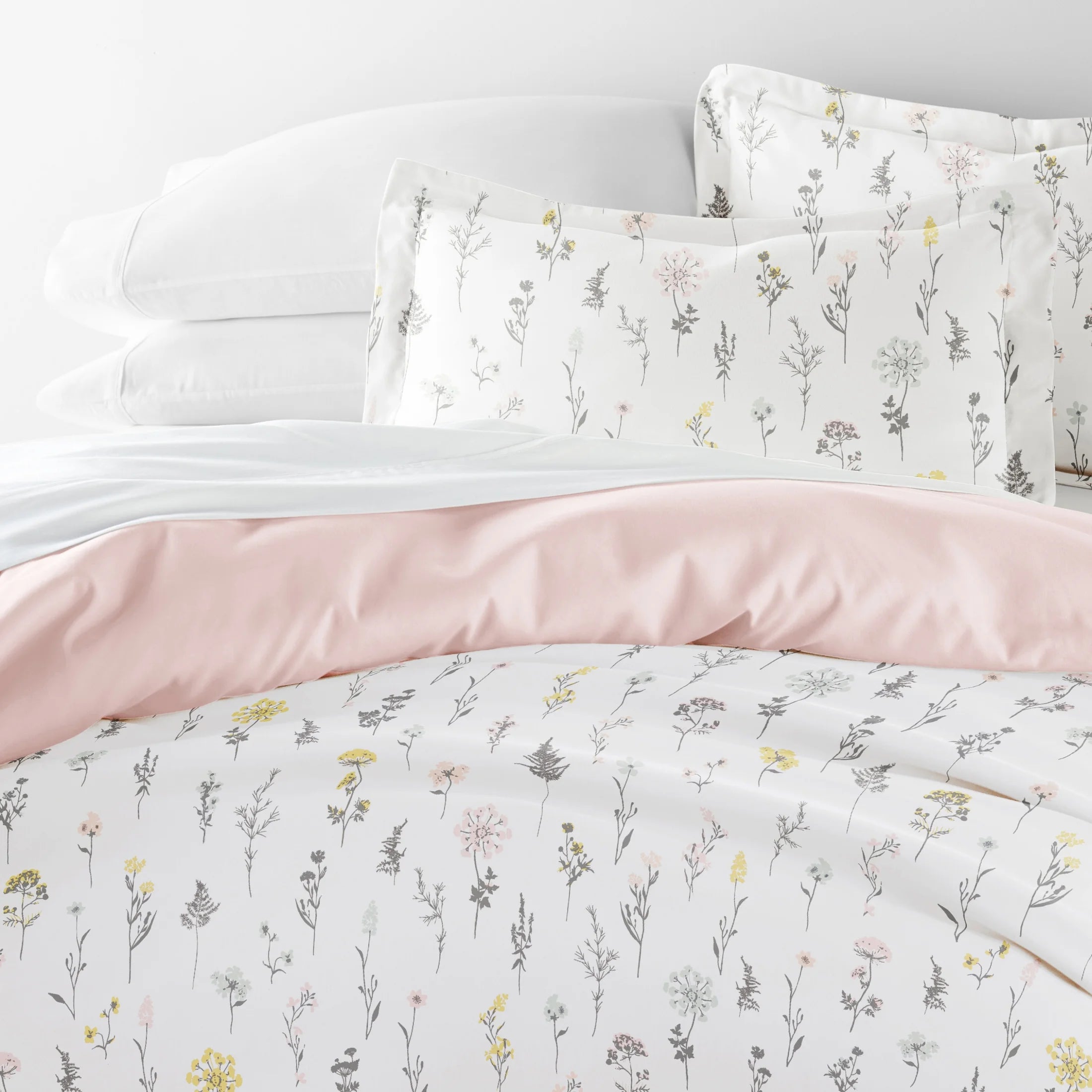 Duvet Cover Set - Ultra Soft & Breathable - Pink Farmhouse Wildflower for Queen Size Bedding by